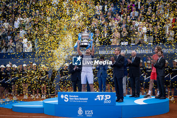 2024-04-21 - Casper Ruud (Norway) celebrate Conde de Godo Championship after the final ATP 500 Barcelona Open Banc Sabadell 2024 match at Real Club de Tenis de Barcelona, in Barcelona, Spain on April 21, 2024. Photo by Felipe Mondino - ATP 500 BARCELONA OPEN BANC SABADELL 2024 FINAL - STEFANOS TSITSIPAS (GRE) VS CASPER RUUD (NOR) - INTERNATIONALS - TENNIS