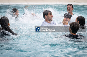 2024-04-21 - Casper Ruud (Norway) in the traditional jumping into the pool at ATP 500 Barcelona Open Banc Sabadell 2024 match at Real Club de Tenis de Barcelona, in Barcelona, Spain on April 21, 2024. Photo by Felipe Mondino - ATP 500 BARCELONA OPEN BANC SABADELL 2024 FINAL - STEFANOS TSITSIPAS (GRE) VS CASPER RUUD (NOR) - INTERNATIONALS - TENNIS