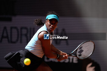 2024-04-22 - Sachia Vickery of United States in action against Rebeka Masarova of Spain during the Mutua Madrid Open 2024, ATP Masters 1000 and WTA 1000, tennis tournament on April 22, 2024 at Caja Magica in Madrid, Spain - TENNIS - MUTUA MADRID OPEN 2024 - INTERNATIONALS - TENNIS