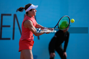 2024-04-22 - Katie Volynets of United States in action against Astra Sharma of Australia during the Mutua Madrid Open 2024, ATP Masters 1000 and WTA 1000, tennis tournament on April 22, 2024 at Caja Magica in Madrid, Spain - TENNIS - MUTUA MADRID OPEN 2024 - INTERNATIONALS - TENNIS