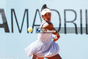 2024-04-22 - Jaqueline Cristian of Romania in action against McCartney Kessler of USA during the Mutua Madrid Open 2024, ATP Masters 1000 and WTA 1000, tennis tournament on April 22, 2024 at Caja Magica in Madrid, Spain - TENNIS - MUTUA MADRID OPEN 2024 - INTERNATIONALS - TENNIS