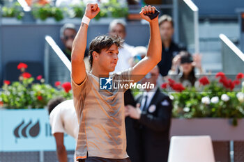 24/04/2024 - Luciano Darderi of Italy celebrates after winning against Gael Monfils of France during the Mutua Madrid Open 2024, ATP Masters 1000 and WTA 1000, tennis tournament on April 24, 2024 at Caja Magica in Madrid, Spain - TENNIS - MUTUA MADRID OPEN 2024 - INTERNAZIONALI - TENNIS