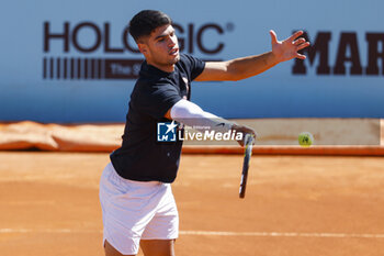 24/04/2024 - Carlos Alcaraz of Spain practices during the Mutua Madrid Open 2024, ATP Masters 1000 and WTA 1000, tennis tournament on April 24, 2024 at Caja Magica in Madrid, Spain - TENNIS - MUTUA MADRID OPEN 2024 - INTERNAZIONALI - TENNIS