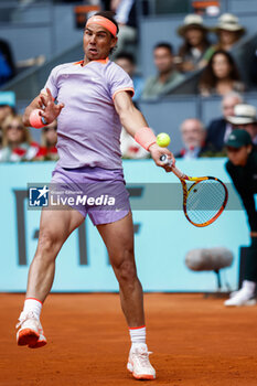 2024-04-25 - Rafael Nadal of Spain in action against Darwin Blanch of USA during the Mutua Madrid Open 2024, ATP Masters 1000 and WTA 1000, tennis tournament on April 25, 2024 at Caja Magica in Madrid, Spain - TENNIS - MUTUA MADRID OPEN 2024 - INTERNATIONALS - TENNIS