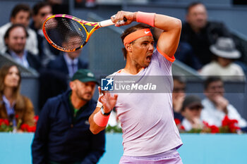 2024-04-25 - Rafael Nadal of Spain in action against Darwin Blanch of USA during the Mutua Madrid Open 2024, ATP Masters 1000 and WTA 1000, tennis tournament on April 25, 2024 at Caja Magica in Madrid, Spain - TENNIS - MUTUA MADRID OPEN 2024 - INTERNATIONALS - TENNIS