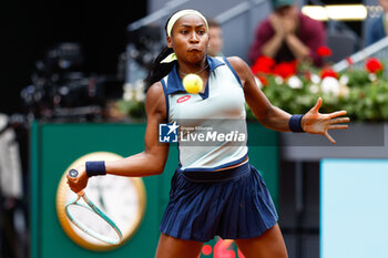 2024-04-25 - Coco Gauff of USA in action against Arantxa Rus of Netherlands during the Mutua Madrid Open 2024, ATP Masters 1000 and WTA 1000, tennis tournament on April 25, 2024 at Caja Magica in Madrid, Spain - TENNIS - MUTUA MADRID OPEN 2024 - INTERNATIONALS - TENNIS