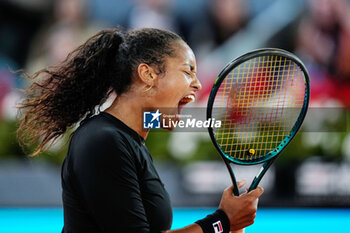 28/04/2024 - Robin Montgomery of Unites States in action against Aryna Sabalenka of Belarus during the Mutua Madrid Open 2024, ATP Masters 1000 and WTA 1000, tennis tournament on April 28, 2024 at Caja Magica in Madrid, Spain - TENNIS - MUTUA MADRID OPEN 2024 - INTERNAZIONALI - TENNIS