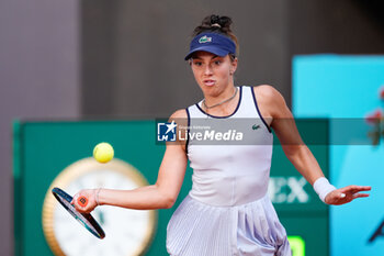 2024-04-28 - Jaqueline Cristian of Romania in action against Danielle Collins of Unites States during the Mutua Madrid Open 2024, ATP Masters 1000 and WTA 1000, tennis tournament on April 28, 2024 at Caja Magica in Madrid, Spain - TENNIS - MUTUA MADRID OPEN 2024 - INTERNATIONALS - TENNIS