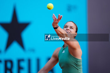 2024-04-29 - Maria Sakkari of Greece in action against Beatriz Haddad Maia of Brazil during the Mutua Madrid Open 2024, ATP Masters 1000 and WTA 1000, tennis tournament on April 29, 2024 at Caja Magica in Madrid, Spain - TENNIS - MUTUA MADRID OPEN 2024 - INTERNATIONALS - TENNIS