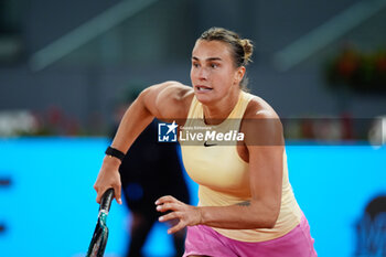 2024-04-29 - Aryna Sabalenka of Belarus in action against Danielle Collins of United States during the Mutua Madrid Open 2024, ATP Masters 1000 and WTA 1000, tennis tournament on April 29, 2024 at Caja Magica in Madrid, Spain - TENNIS - MUTUA MADRID OPEN 2024 - INTERNATIONALS - TENNIS