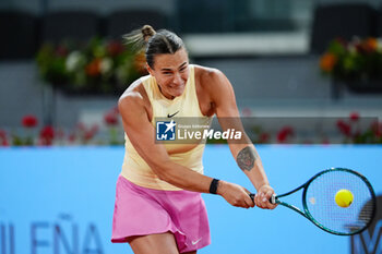 2024-04-29 - Aryna Sabalenka of Belarus in action against Danielle Collins of United States during the Mutua Madrid Open 2024, ATP Masters 1000 and WTA 1000, tennis tournament on April 29, 2024 at Caja Magica in Madrid, Spain - TENNIS - MUTUA MADRID OPEN 2024 - INTERNATIONALS - TENNIS