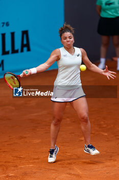 29/04/2024 - Jasmine Paolini of Italy in action against Mirra Andreeva of Russia during the Mutua Madrid Open 2024, ATP Masters 1000 and WTA 1000, tennis tournament on April 29, 2024 at Caja Magica in Madrid, Spain - TENNIS - MUTUA MADRID OPEN 2024 - INTERNAZIONALI - TENNIS