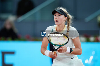 2024-05-01 - Mirra Andreeva of Russia in action against Aryna Sabalenka of Belarus during the Mutua Madrid Open 2024, ATP Masters 1000 and WTA 1000, tennis tournament on May 1, 2024 at Caja Magica in Madrid, Spain - TENNIS - MUTUA MADRID OPEN 2024 - INTERNATIONALS - TENNIS