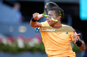 2024-05-03 - Felix Auger Aliassime of Canada in action against Jiri Lehecka of Czech Republic during the Mutua Madrid Open 2024, ATP Masters 1000 and WTA 1000, tennis tournament on May 3, 2024 at Caja Magica in Madrid, Spain - TENNIS - MUTUA MADRID OPEN 2024 - INTERNATIONALS - TENNIS