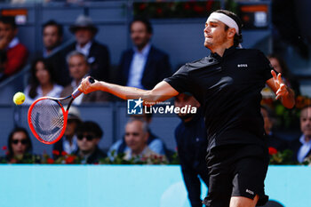 2024-05-03 - Taylor Fritz of USA in action against Andrey Rublev of Russia during the Mutua Madrid Open 2024, ATP Masters 1000 and WTA 1000, tennis tournament on May 3, 2024 at Caja Magica in Madrid, Spain - TENNIS - MUTUA MADRID OPEN 2024 - INTERNATIONALS - TENNIS