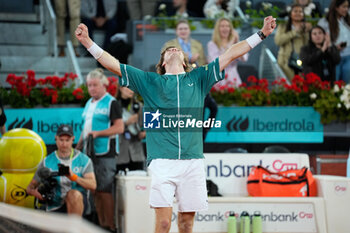 05/05/2024 - Andrey Rublev of Russia celebrates after winning against Felix Auger-Aliassime of Canada during the Mutua Madrid Open 2024, ATP Masters 1000 and WTA 1000, tennis tournament on May 5, 2024 at Caja Magica in Madrid, Spain - TENNIS - MUTUA MADRID OPEN 2024 - INTERNAZIONALI - TENNIS
