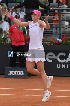 2024-05-18 - Iga Swiatek (POL) during the final against Arena Sabalenka (BLR) of the WTA Master 1000 Internazionali BNL D'Italia tournament at Foro Italico on May 18, 2024
Fabrizio Corradetti / LiveMedia - INTERNAZIONALI BNL D'ITALIA - INTERNATIONALS - TENNIS