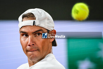 2024-05-20 - Rafael NADAL of Spain during a training session of Roland-Garros 2024, ATP and WTA Grand Slam tennis tournament on May 20, 2024 at Roland-Garros stadium in Paris, France - TENNIS - ROLAND GARROS 2024 - PREVIEWS - INTERNATIONALS - TENNIS