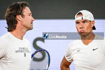 2024-05-20 - Rafael NADAL of Spain with his coach Carlos MOYA during a training session of Roland-Garros 2024, ATP and WTA Grand Slam tennis tournament on May 20, 2024 at Roland-Garros stadium in Paris, France - TENNIS - ROLAND GARROS 2024 - PREVIEWS - INTERNATIONALS - TENNIS