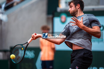 2024-05-21 - Quentin HALYS (FRA) during the Roland-Garros 2024, ATP and WTA Grand Slam tennis tournament on May 21, 2024 at Roland-Garros stadium in Paris, France - TENNIS - ROLAND GARROS 2024 - PREVIEW - INTERNATIONALS - TENNIS