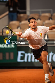 2024-05-21 - Carlos ALCARAZ (ESP) during the Roland-Garros 2024, ATP and WTA Grand Slam tennis tournament on May 22, 2024 at Roland-Garros stadium in Paris, France - TENNIS - ROLAND GARROS 2024 - PREVIEW - INTERNATIONALS - TENNIS