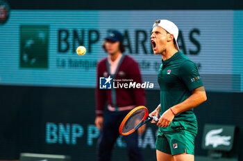 2024-05-21 - Diego SCHWARTZMAN (ARG) during the Roland-Garros 2024, ATP and WTA Grand Slam tennis tournament on May 22, 2024 at Roland-Garros stadium in Paris, France - TENNIS - ROLAND GARROS 2024 - PREVIEW - INTERNATIONALS - TENNIS