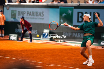 2024-05-21 - Diego SCHWARTZMAN (ARG) during the Roland-Garros 2024, ATP and WTA Grand Slam tennis tournament on May 22, 2024 at Roland-Garros stadium in Paris, France - TENNIS - ROLAND GARROS 2024 - PREVIEW - INTERNATIONALS - TENNIS