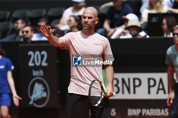 2024-05-22 - Adrian MANNARINO (FRA) during the Open Parc Auvergne-Rhone-Alpes Lyon 2024, ATP 250 Tennis tournament on May 22, 2024 at Parc de la Tete d'Or in Lyon, France - TENNIS - OPEN PARC LYON 2024 - INTERNATIONALS - TENNIS