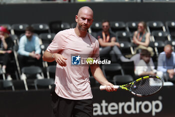 2024-05-22 - Adrian MANNARINO (FRA) during the Open Parc Auvergne-Rhone-Alpes Lyon 2024, ATP 250 Tennis tournament on May 22, 2024 at Parc de la Tete d'Or in Lyon, France - TENNIS - OPEN PARC LYON 2024 - INTERNATIONALS - TENNIS