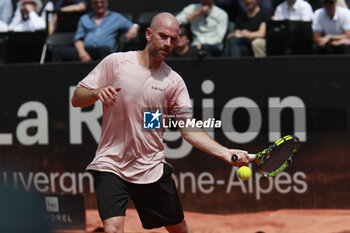 2024-05-22 - Adrian MANNARINO (FRA) during the Open Parc Auvergne-Rhone-Alpes Lyon 2024, ATP 250 Tennis tournament on May 22, 2024 at Parc de la Tete d'Or in Lyon, France - TENNIS - OPEN PARC LYON 2024 - INTERNATIONALS - TENNIS