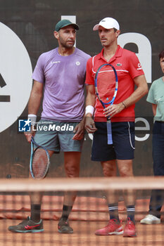 2024-05-22 - Santiago GONZALEZ (MEX) and Edouard ROGER-VASSELIN (FRA) during the Open Parc Auvergne-Rhone-Alpes Lyon 2024, ATP 250 Tennis tournament on May 22, 2024 at Parc de la Tete d'Or in Lyon, France - TENNIS - OPEN PARC LYON 2024 - INTERNATIONALS - TENNIS