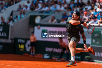 2024-05-24 - Zizou BERGS (BEL) during the Roland-Garros 2024, ATP and WTA Grand Slam tennis tournament on May 24, 2024 at Roland-Garros stadium in Paris, France - TENNIS - ROLAND GARROS 2024 - PREVIEW - INTERNATIONALS - TENNIS