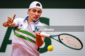 2024-05-26 - Ugo HUMBERT of France during the first day of Roland-Garros 2024, ATP and WTA Grand Slam tennis tournament on May 26, 2024 at Roland-Garros stadium in Paris, France - TENNIS - ROLAND GARROS 2024 - 26/05 - INTERNATIONALS - TENNIS