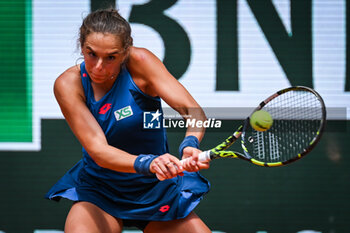 2024-05-26 - Lucia BRONZETTI of Italy during the first day of Roland-Garros 2024, ATP and WTA Grand Slam tennis tournament on May 26, 2024 at Roland-Garros stadium in Paris, France - TENNIS - ROLAND GARROS 2024 - 26/05 - INTERNATIONALS - TENNIS