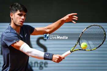 2024-05-26 - Carlos ALCARAZ of Spain during the first day of Roland-Garros 2024, ATP and WTA Grand Slam tennis tournament on May 26, 2024 at Roland-Garros stadium in Paris, France - TENNIS - ROLAND GARROS 2024 - 26/05 - INTERNATIONALS - TENNIS