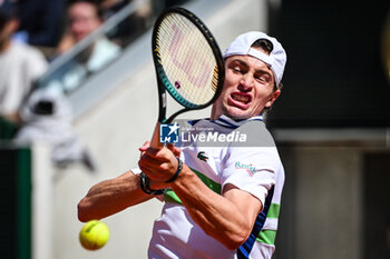 2024-05-26 - Ugo HUMBERT of France during the first day of Roland-Garros 2024, ATP and WTA Grand Slam tennis tournament on May 26, 2024 at Roland-Garros stadium in Paris, France - TENNIS - ROLAND GARROS 2024 - 26/05 - INTERNATIONALS - TENNIS