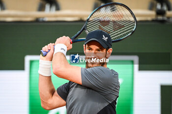 2024-05-26 - Andy MURRAY of Great Britain during the first day of Roland-Garros 2024, ATP and WTA Grand Slam tennis tournament on May 26, 2024 at Roland-Garros stadium in Paris, France - TENNIS - ROLAND GARROS 2024 - 26/05 - INTERNATIONALS - TENNIS