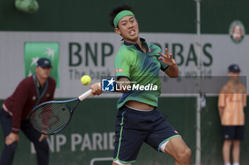 2024-05-26 - Kei Nishikori of Japan during day 1 of the 2024 French Open, Roland-Garros 2024, Grand Slam tennis tournament on May 26, 2024 at Roland-Garros stadium in Paris, France - TENNIS - ROLAND GARROS 2024 - 26/05 - INTERNATIONALS - TENNIS