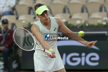 2024-05-26 - Viktorija Golubic of Switzerland during day 1 of the 2024 French Open, Roland-Garros 2024, Grand Slam tennis tournament on May 26, 2024 at Roland-Garros stadium in Paris, France - TENNIS - ROLAND GARROS 2024 - 26/05 - INTERNATIONALS - TENNIS