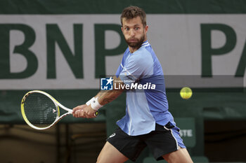 2024-05-26 - Corentin Moutet of France during day 1 of the 2024 French Open, Roland-Garros 2024, Grand Slam tennis tournament on May 26, 2024 at Roland-Garros stadium in Paris, France - TENNIS - ROLAND GARROS 2024 - 26/05 - INTERNATIONALS - TENNIS