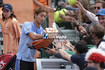 2024-05-26 - Shintaro Mochizuki of Japan during day 1 of the 2024 French Open, Roland-Garros 2024, Grand Slam tennis tournament on May 26, 2024 at Roland-Garros stadium in Paris, France - TENNIS - ROLAND GARROS 2024 - 26/05 - INTERNATIONALS - TENNIS