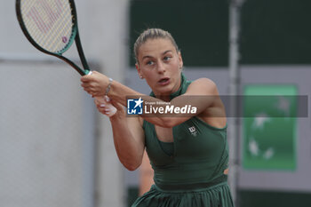 2024-05-26 - Marta Kostyuk of Ukraine during day 1 of the 2024 French Open, Roland-Garros 2024, Grand Slam tennis tournament on May 26, 2024 at Roland-Garros stadium in Paris, France - TENNIS - ROLAND GARROS 2024 - 26/05 - INTERNATIONALS - TENNIS