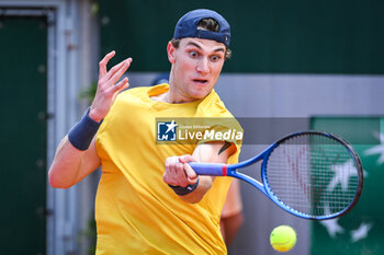 2024-05-26 - Jack DRAPER of Great Britain during the first day of Roland-Garros 2024, ATP and WTA Grand Slam tennis tournament on May 26, 2024 at Roland-Garros stadium in Paris, France - TENNIS - ROLAND GARROS 2024 - 26/05 - INTERNATIONALS - TENNIS