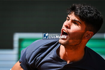 2024-05-26 - Carlos ALCARAZ of Spain during the first day of Roland-Garros 2024, ATP and WTA Grand Slam tennis tournament on May 26, 2024 at Roland-Garros stadium in Paris, France - TENNIS - ROLAND GARROS 2024 - 26/05 - INTERNATIONALS - TENNIS