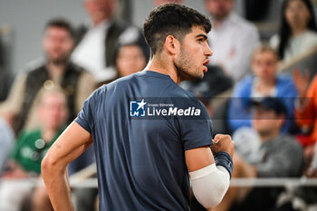 2024-05-26 - Carlos ALCARAZ of Spain celebrates his point during the first day of Roland-Garros 2024, ATP and WTA Grand Slam tennis tournament on May 26, 2024 at Roland-Garros stadium in Paris, France - TENNIS - ROLAND GARROS 2024 - 26/05 - INTERNATIONALS - TENNIS