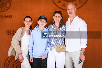 2024-05-26 - Thierry OMEYER with his wife Laurence OMEYER and their children Loris and Manon during the first day of Roland-Garros 2024, ATP and WTA Grand Slam tennis tournament on May 26, 2024 at Roland-Garros stadium in Paris, France - TENNIS - ROLAND GARROS 2024 - 26/05 - INTERNATIONALS - TENNIS