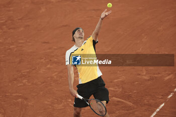 2024-05-27 - Alexander Zverev aka Sascha Zverev of Germany during his first round match against Rafael Nadal of Spain on day 2 of the 2024 French Open, Roland-Garros 2024, Grand Slam tennis tournament on May 27, 2024 at Roland-Garros stadium in Paris, France - TENNIS - ROLAND GARROS 2024 - 27/05 - INTERNATIONALS - TENNIS