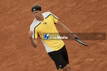 2024-05-27 - Alexander Zverev aka Sascha Zverev of Germany during his first round match against Rafael Nadal of Spain on day 2 of the 2024 French Open, Roland-Garros 2024, Grand Slam tennis tournament on May 27, 2024 at Roland-Garros stadium in Paris, France - TENNIS - ROLAND GARROS 2024 - 27/05 - INTERNATIONALS - TENNIS