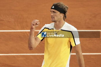 2024-05-27 - Alexander Zverev aka Sascha Zverev of Germany during his first round match against Rafael Nadal of Spain on day 2 of the 2024 French Open, Roland-Garros 2024, Grand Slam tennis tournament on May 27, 2024 at Roland-Garros stadium in Paris, France - TENNIS - ROLAND GARROS 2024 - 27/05 - INTERNATIONALS - TENNIS