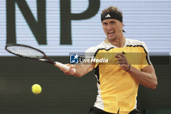 2024-05-27 - Alexander Zverev aka Sascha Zverev of Germany during his first round match against Rafael Nadal of Spain on day 2 of the 2024 French Open, Roland-Garros 2024, Grand Slam tennis tournament on May 27, 2024 at Roland-Garros stadium in Paris, France - TENNIS - ROLAND GARROS 2024 - 27/05 - INTERNATIONALS - TENNIS